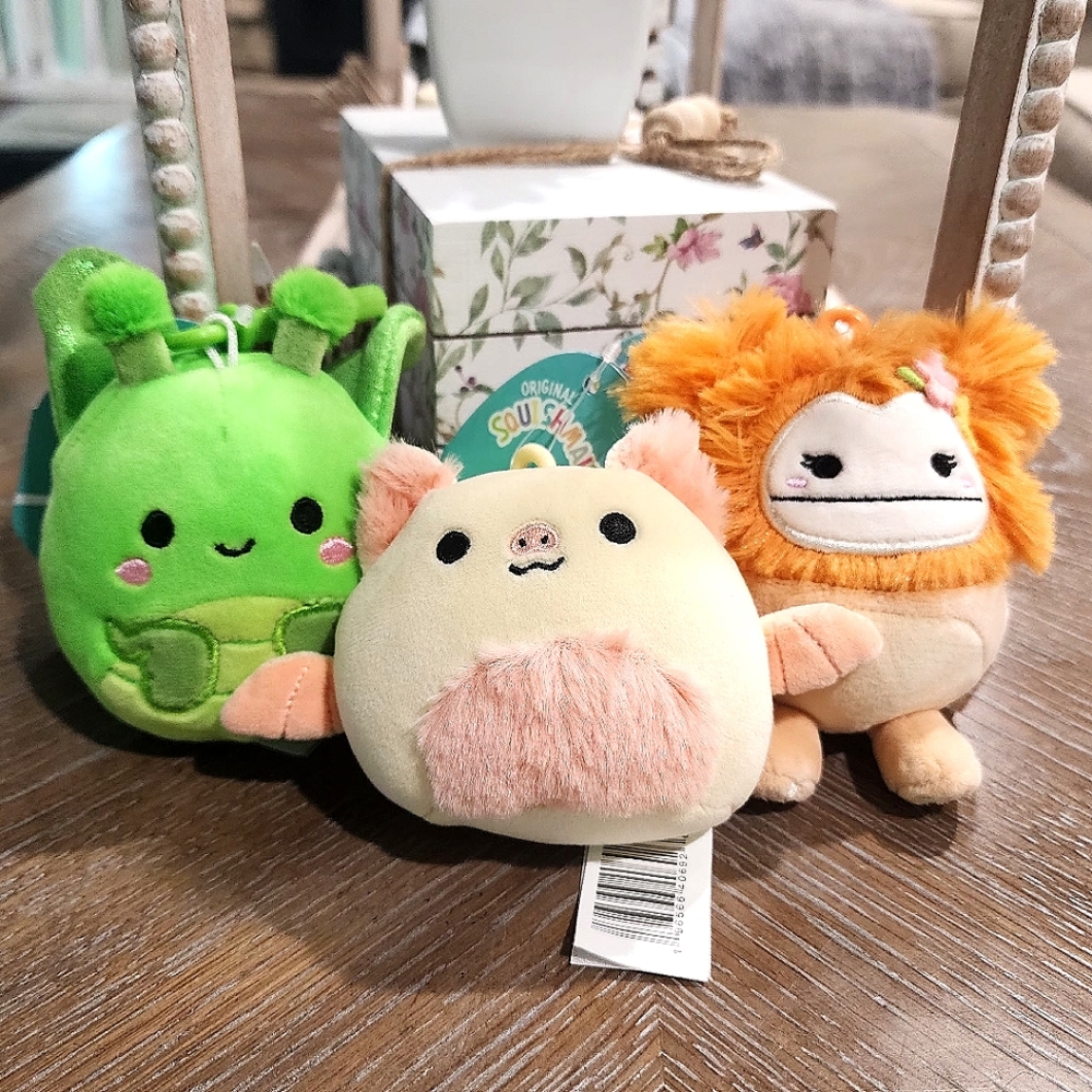 Squishmallows Clip-On Shasta, Trenton & Meghan Set of 3 - Picture 1 of 11